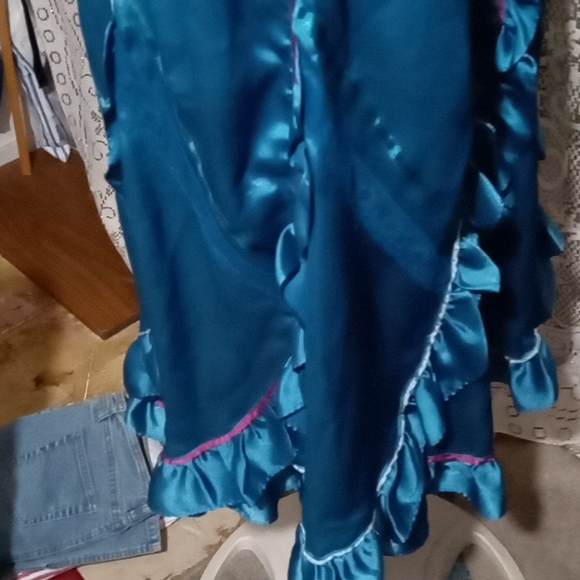 Elkont European Made satin ruffled skirt. Sz M - Picture 4 of 15